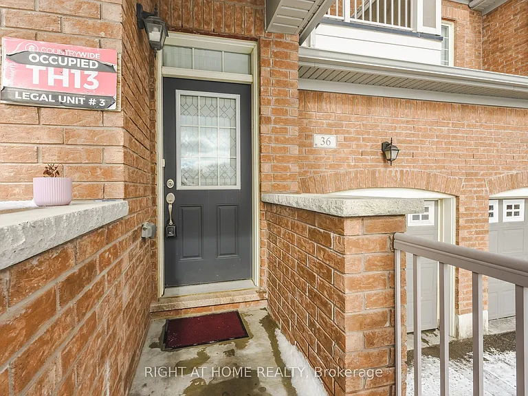 36 Spokanne St — Photo 4