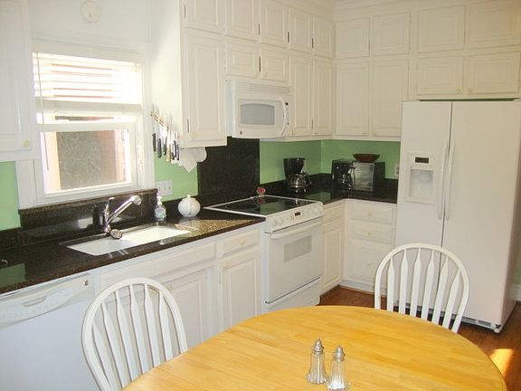 2nd image of 106 Country Club Ct