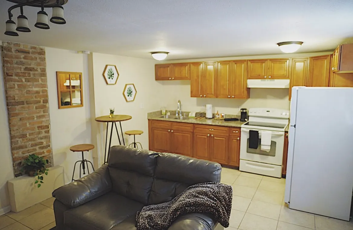 1 bed, 805 sqft, $1,575 — Photo 2