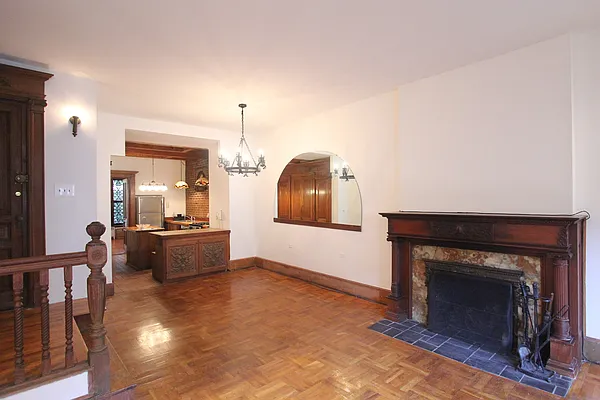 Rented by George Agiovlasitis, LREB | media 14