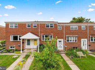 1009 Regina Dr, Baltimore, MD 21227