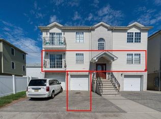 208 Oak St APT 3, Elizabeth, NJ 07201
