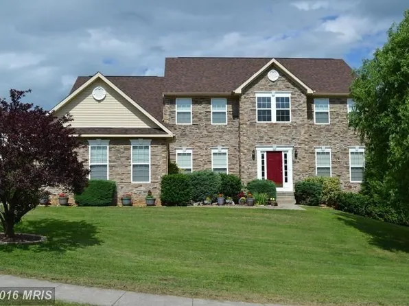 112 Rubens Cir, Martinsburg, WV 25403