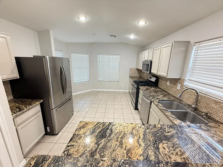 3109 Morning Whisper Dr — Photo 5