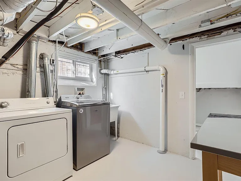 4031 Batavia Pl — Photo 29