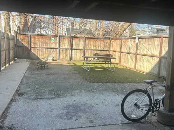 1812 N Kedzie Ave #G, Chicago, IL 60647