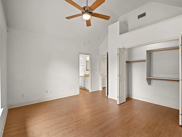 169 Cypress St #1 — Photo 16