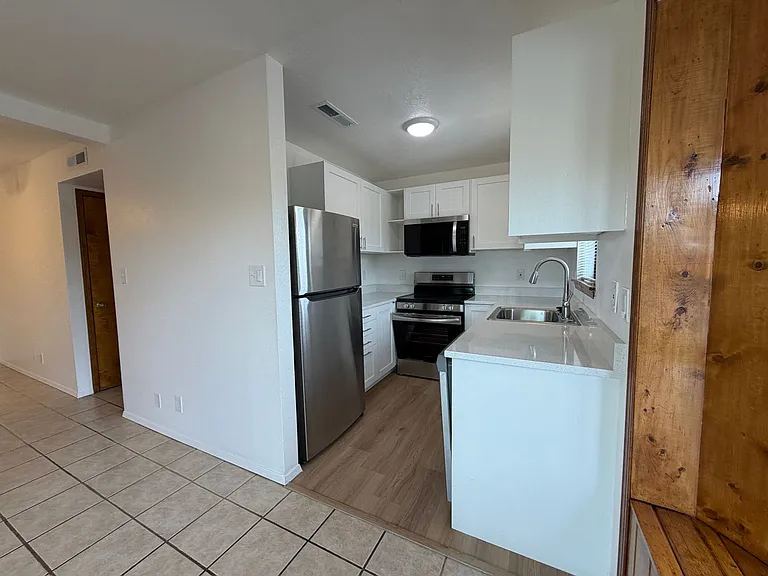 1307 Rufina Ln #4 — Photo 12