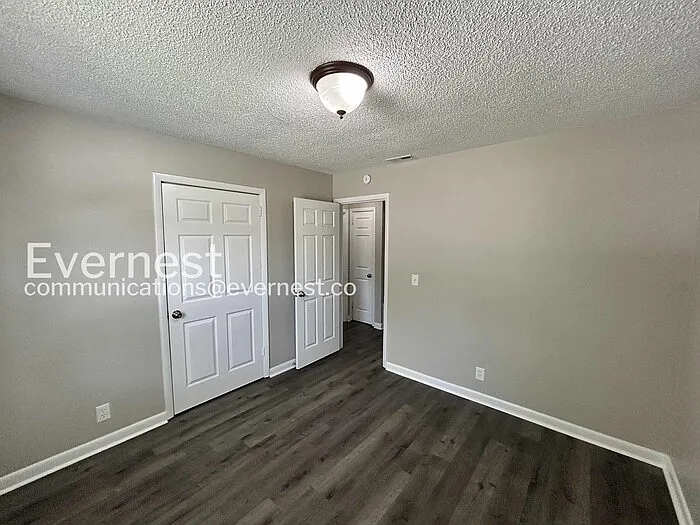 1176 Sioux Ter — Photo 11