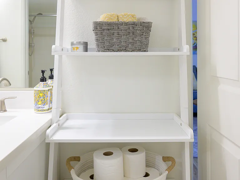 Starter paper products provided.