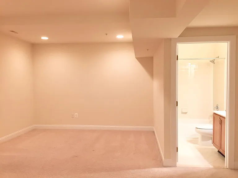 22428 Brick Haven Way — Photo 32
