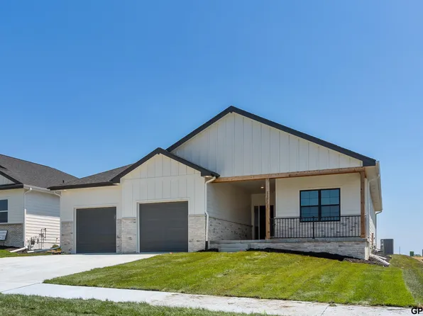 11671 125th St, Papillion, NE 68046