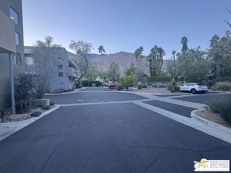 810 E Palm Canyon Dr #201 — Photo 27