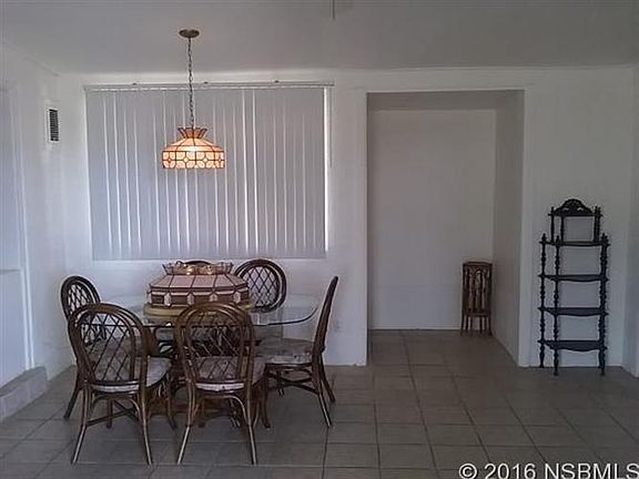 4th image of 1856 Banyan Dr