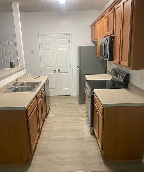 112 Chastain Cir — Photo 18