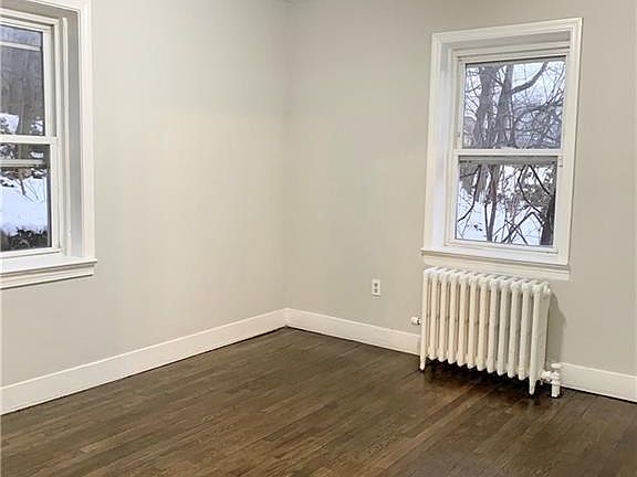 5th image of 10 Oakridge Pl APT 2A