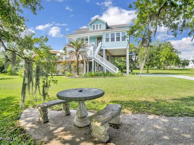 108 Leopold St, Bay Saint Louis, MS, 39520