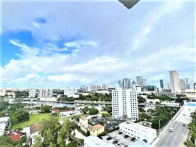 Ram Miami River North — Photo 3