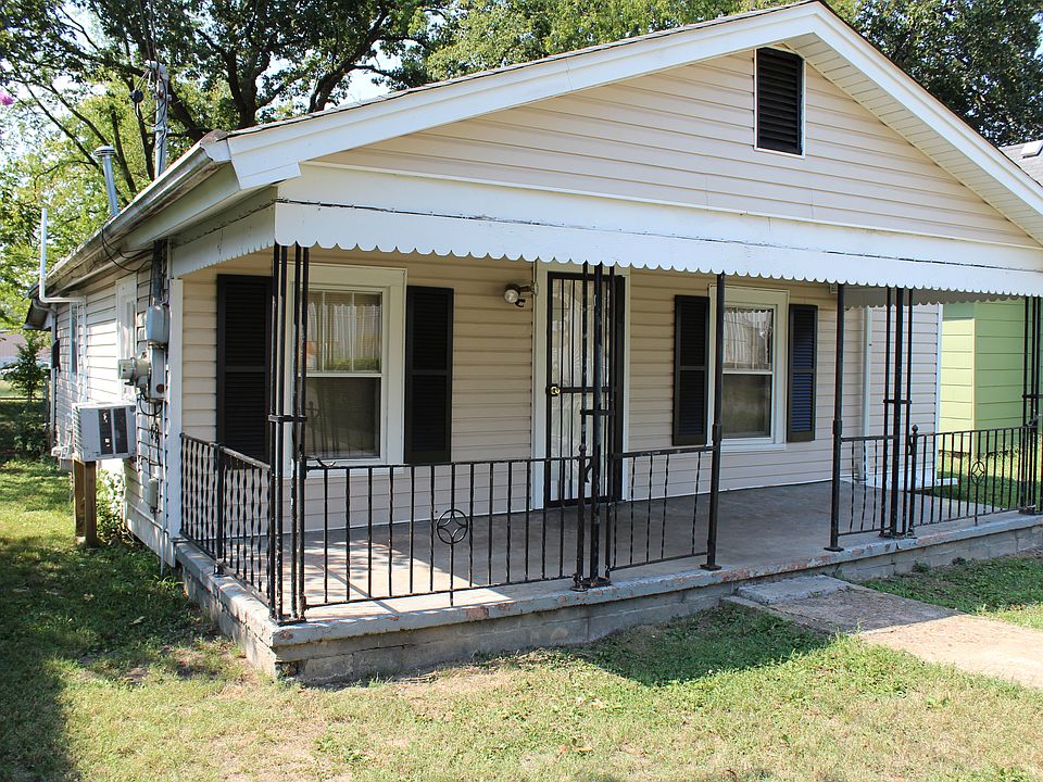 spacious covered front porch