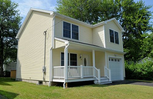 Presenting 30 Rosemount Ave