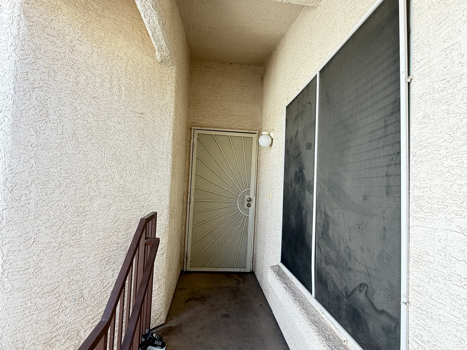 2 bed, 2.0 bath, 1394 sqft, $1,725 — Photo 2