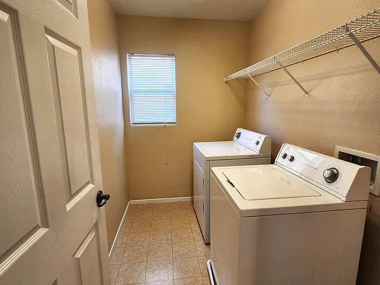 3432 Barada Heights Ave — Photo 30