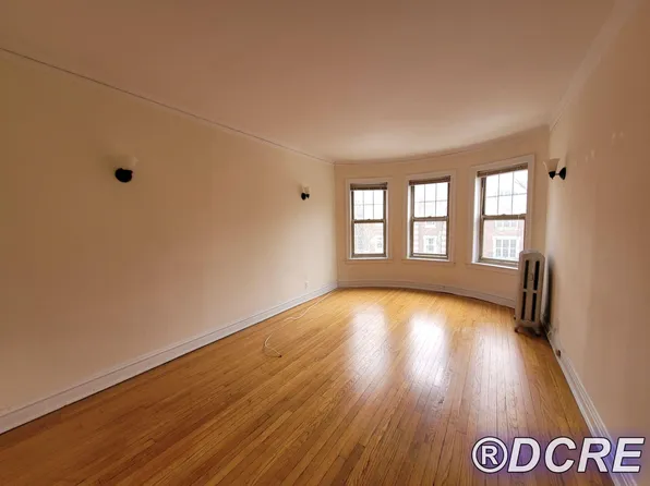 7307 N Greenview Ave #2, Chicago, IL 60626