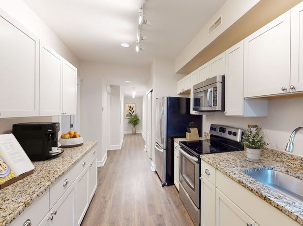 2 Maryland Plz #237-3N