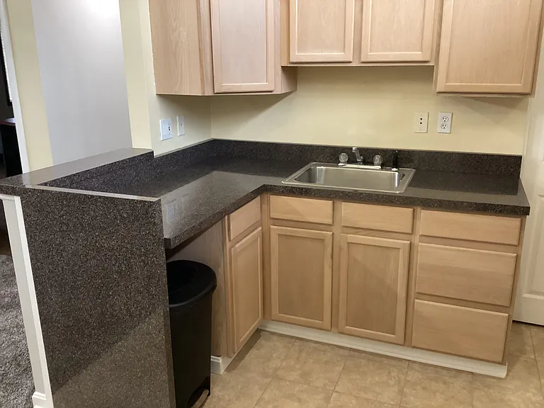 143 Robinhood Dr — Photo 22