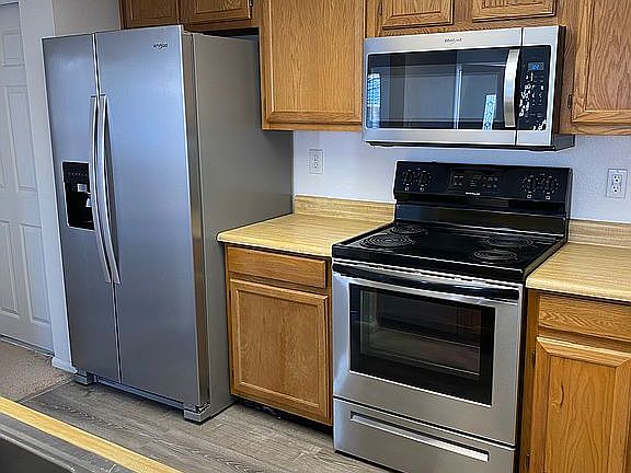 2nd image of 1800 E Club House Plz #54