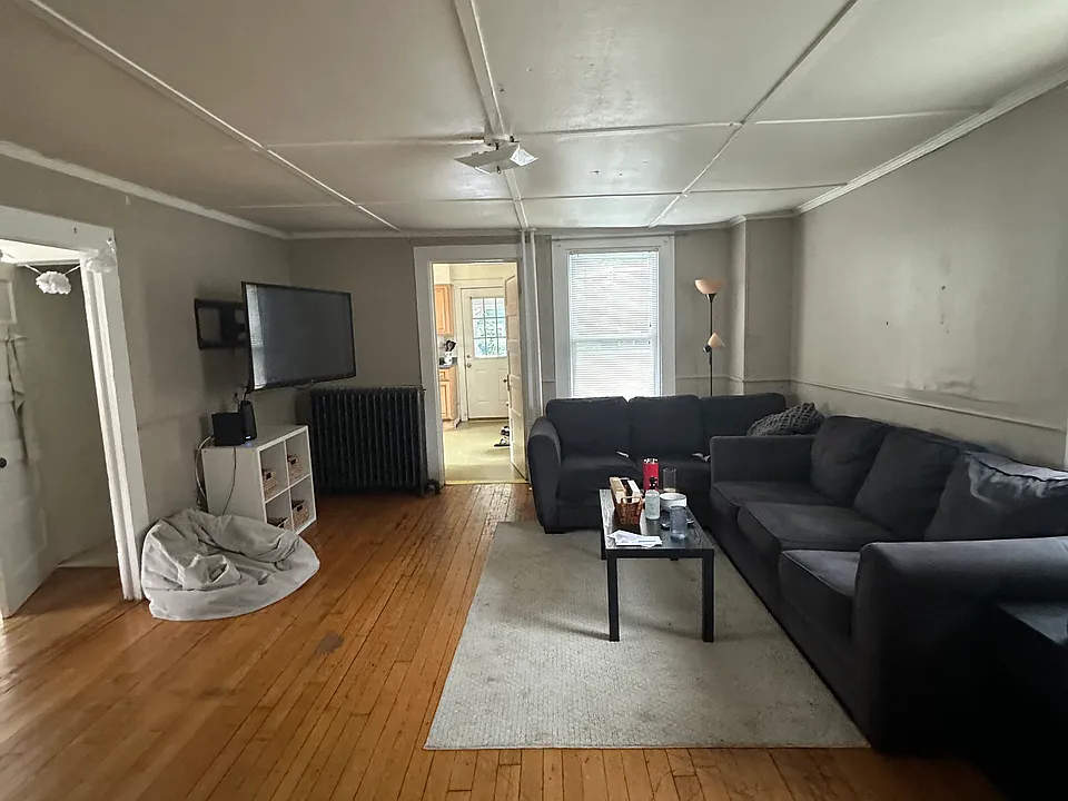 405 W Green St
