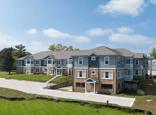 401 Haber Rd #210, Cary, IL 60013