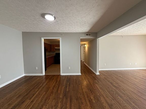 4th image of 270 Tampa Dr APT M9