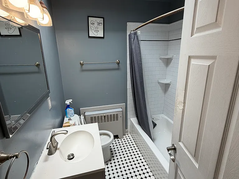 6908 Oakland St #2 — Photo 7