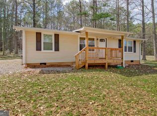 104 Sunnyland Dr, Newnan, GA 30265