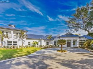 12 Morgan Cir, Sewalls Pt, FL 34996