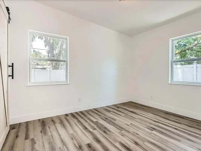 3516 W Price Ave — Photo 8