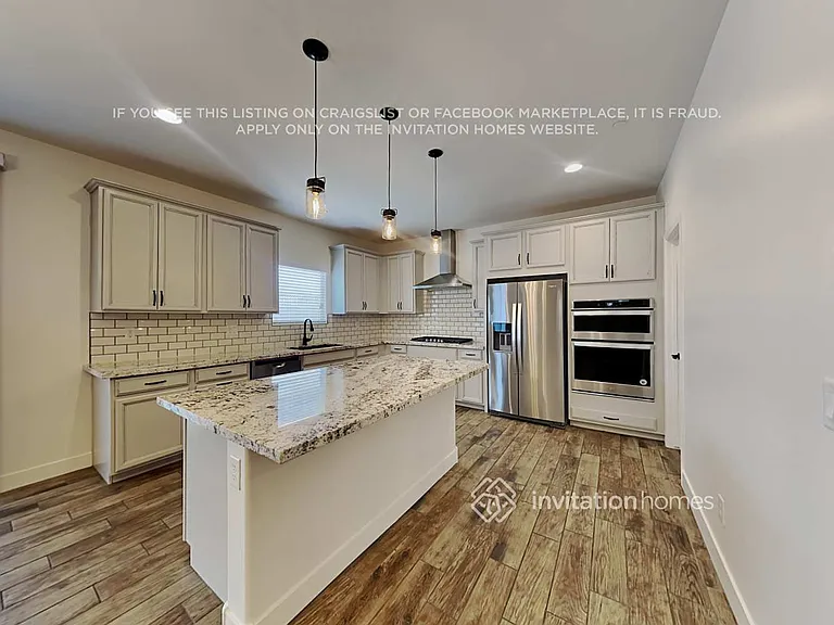 2105 N 211th Dr — Photo 9