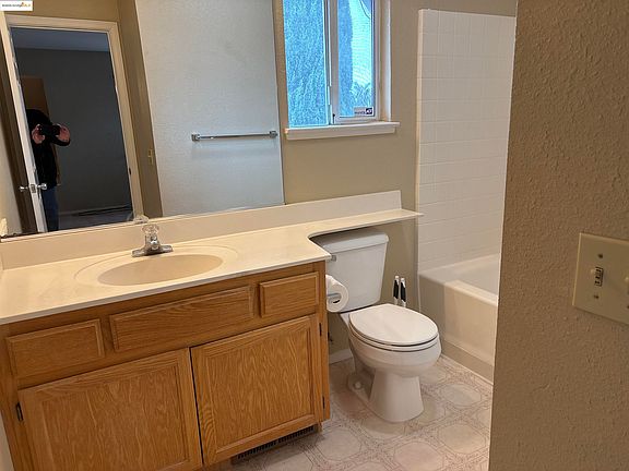 2nd image of 4612 Morningstar Ln #4612