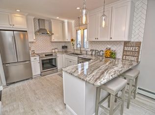 7 Rowley St, Swansea, MA 02777