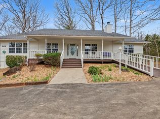 962 Ashley Ln, Young Harris, GA 30582