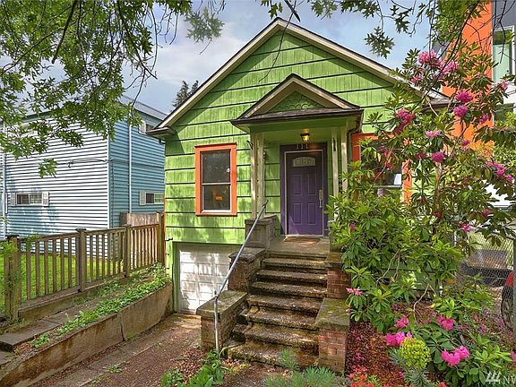 Welcome to this charming home in the heart of the Central District! 