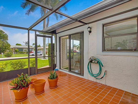 Front screened patio