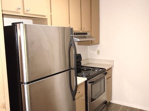 4th image of 2938 N 61st Pl Unit 253