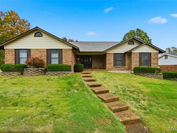 14736 Verdun Estates Dr, Florissant, MO 63034