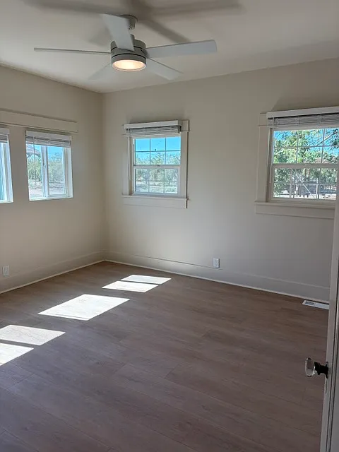 5 bed, 2142 sqft, $3,000 — Photo 4