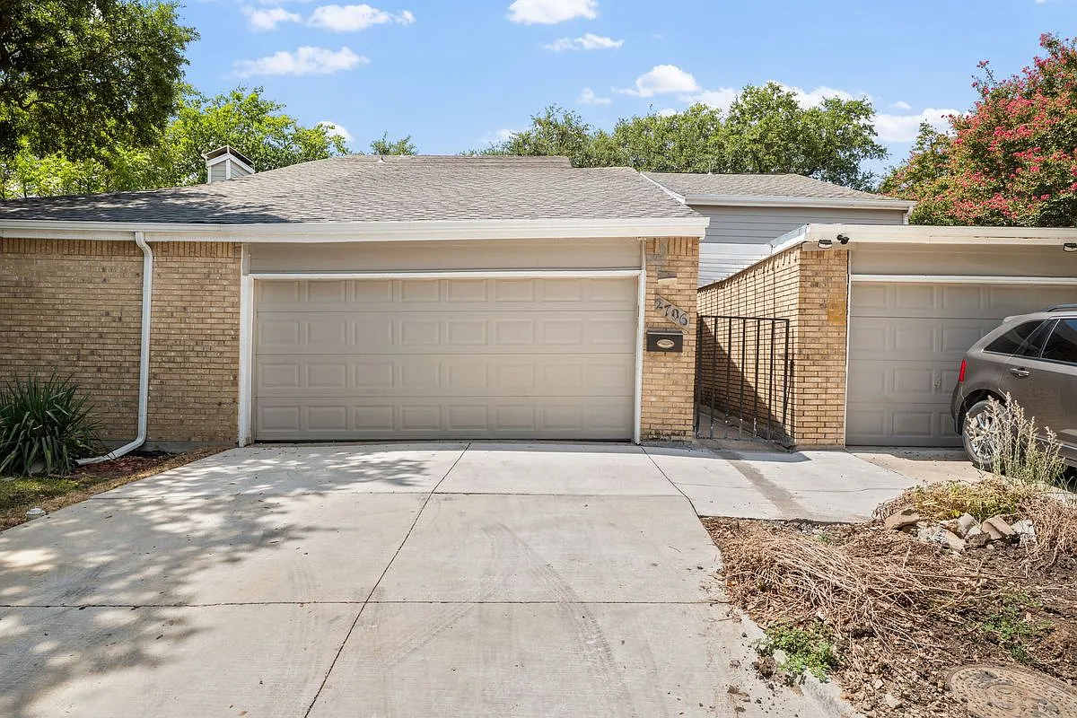 4 bed, 2.0 bath, 1738 sqft, $2,400 — Photo 1
