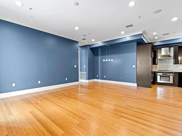 368 Dorchester St #2 — Photo 3