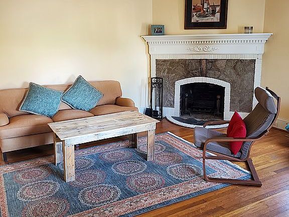 Living Room - Fireplace