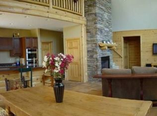 170 Pleasant Valley Dr, Harbor Springs, MI 49740